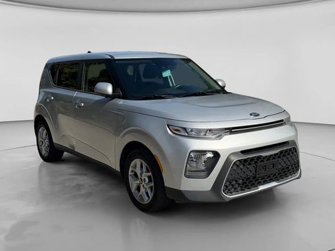 Used 2020 Kia Soul S FWD image 7