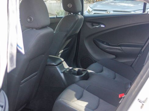 Used 2019 Chevrolet Volt LT image 18