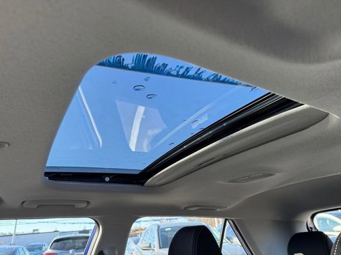 New 2026 Hyundai Venue SEL FWD image 24