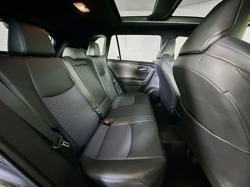 Used 2020 Toyota RAV4 XSE image 32