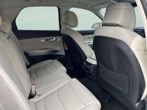 New 2026 Genesis GV70 2.5T Select AWD/4WD image 17