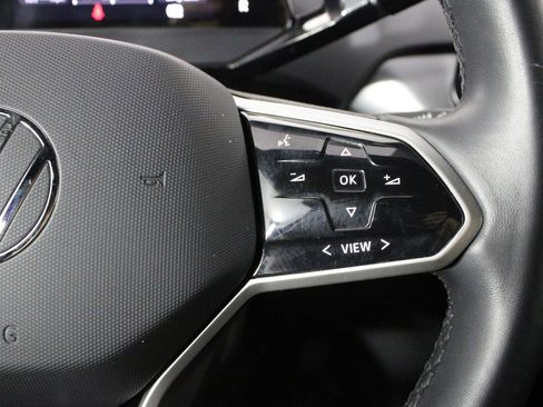 Used 2021 Volkswagen ID.4 Pro image 22