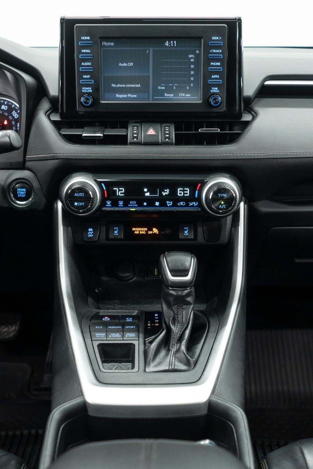 Used 2019 Toyota RAV4 XLE Premium AWD/4WD image 17