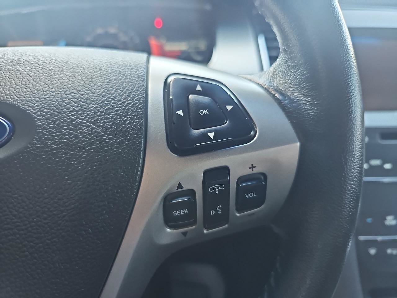 Used 2018 Ford Taurus SEL w/ Equipment Group 201A AWD/4WD image 19