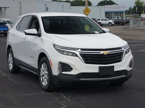 Certified 2024 Chevrolet Equinox LT FWD image 23