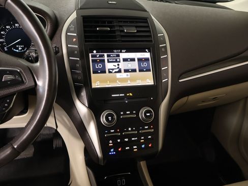 Used 2019 Lincoln MKC Reserve w/ MKC Technology Package FWD image 5