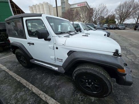 Used 2021 Jeep Wrangler Sport image 3