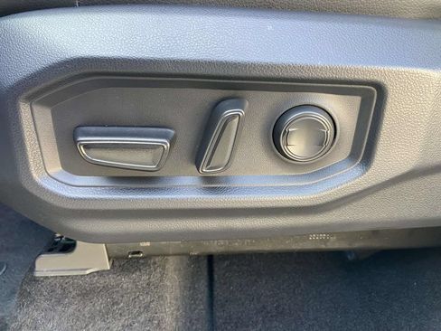 Used 2023 Toyota Tundra SR5 w/ SR5 Premium Package RWD image 15