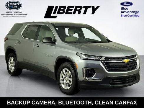 Used 2023 Chevrolet Traverse LS FWD image 1