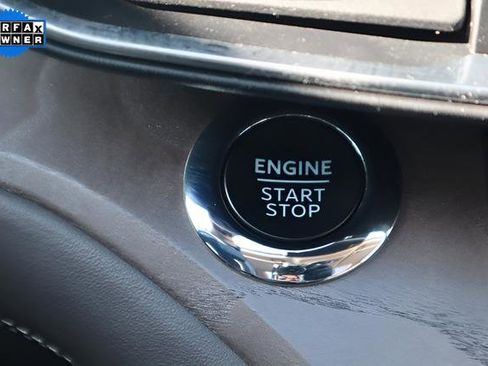 Used 2023 Ford Explorer Platinum w/ Premium Technology Package image 17