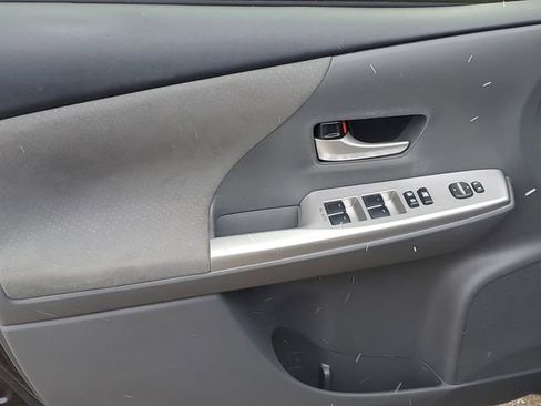 Used 2012 Toyota Prius V Three image 13