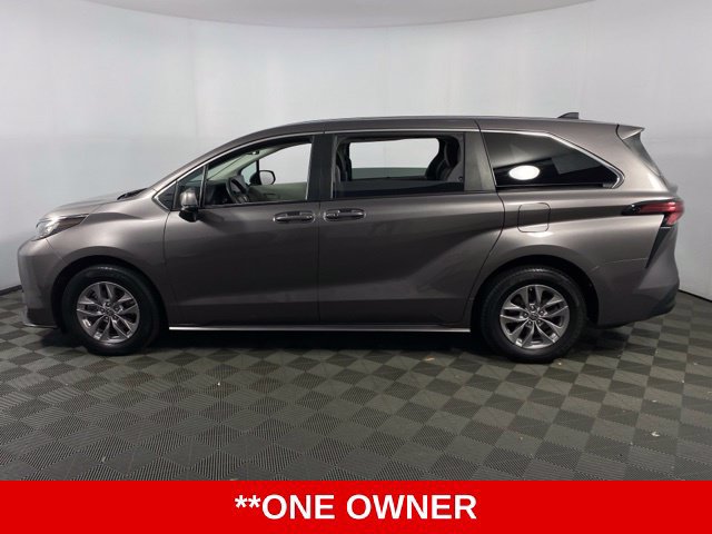 Used 2022 Toyota Sienna LE FWD image 5