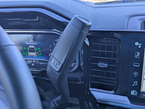 Used 2023 Chevrolet Silverado 1500 RST w/ Protection Package image 15