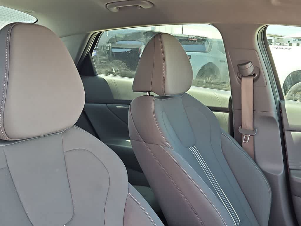 Used 2024 Hyundai Elantra SEL FWD image 18