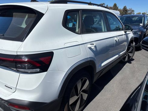 Used 2025 Volkswagen Taos S AWD/4WD image 19