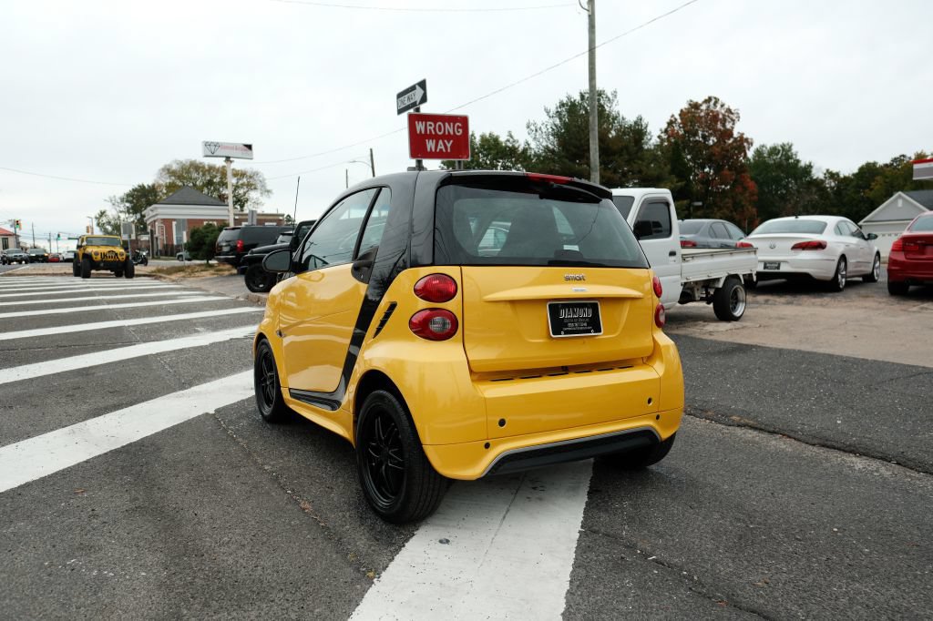Used 2013 smart fortwo BRABUS RWD image 7