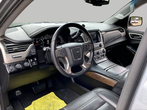 Used 2019 GMC Yukon Denali w/ Open Road Package AWD/4WD image 17