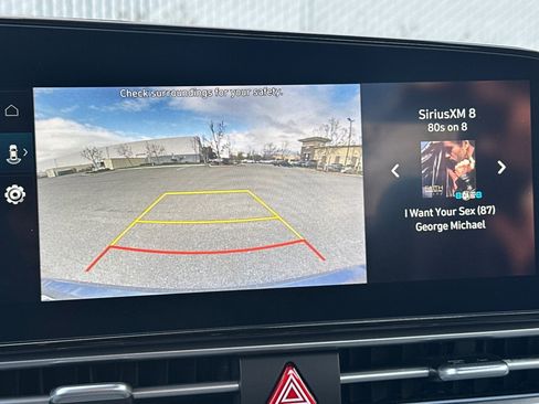 Used 2024 Hyundai Elantra SEL image 22