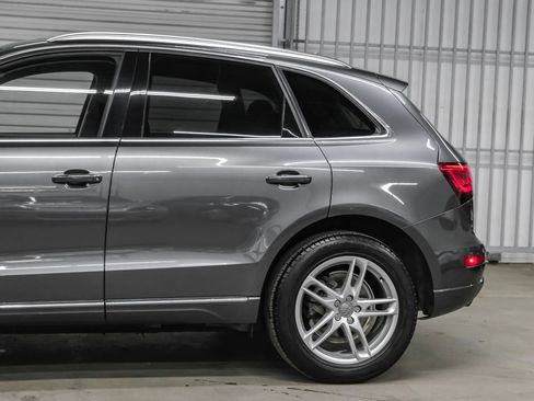 Used 2016 Audi Q5 2.0T Premium Plus w/ Technology Package AWD/4WD image 14