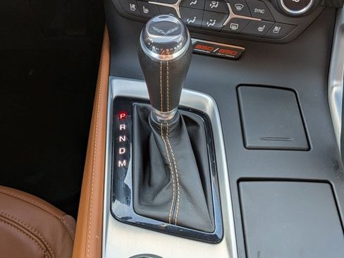 Used 2015 Chevrolet Corvette Z06 w/ 3LZ Preferred Equipment Group image 16