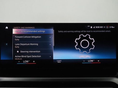 Used 2023 BMW i4 eDrive35 w/ Premium Package image 37