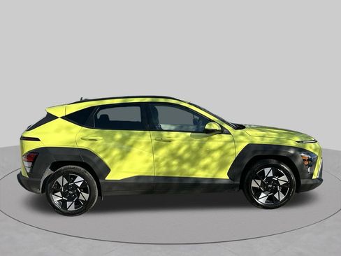 Used 2025 Hyundai Kona SEL FWD image 6