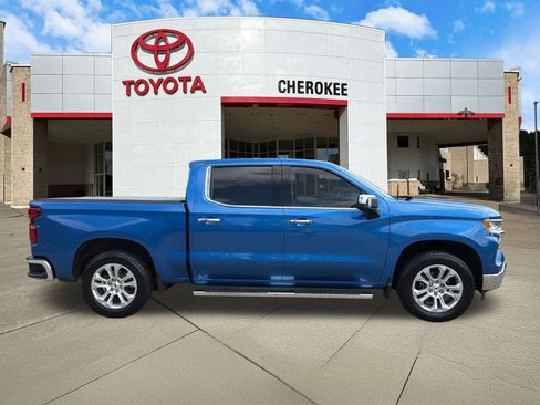 Used 2023 Chevrolet Silverado 1500 LTZ AWD/4WD image 4
