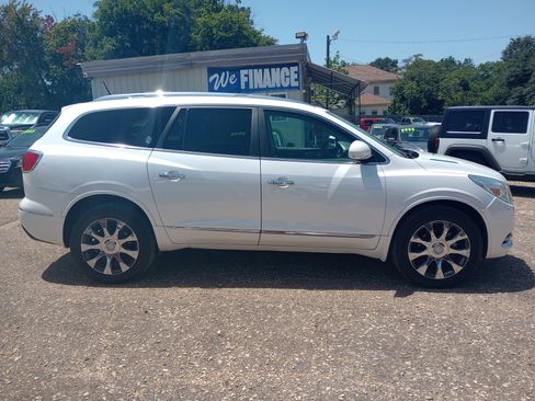 Used 2017 Buick Enclave Leather w/ Enclave Sport Touring Edition FWD image 8