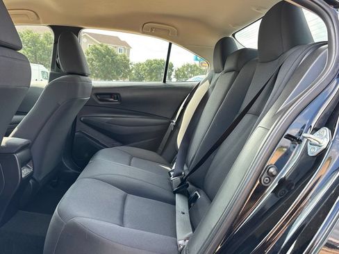 Used 2024 Toyota Corolla LE FWD image 12