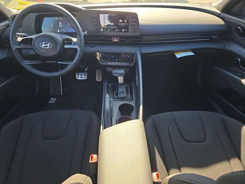 New 2026 Hyundai Elantra Sport FWD image 18