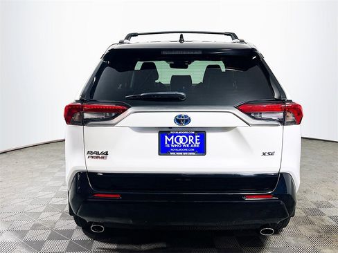 Certified 2022 Toyota RAV4 XSE image 7