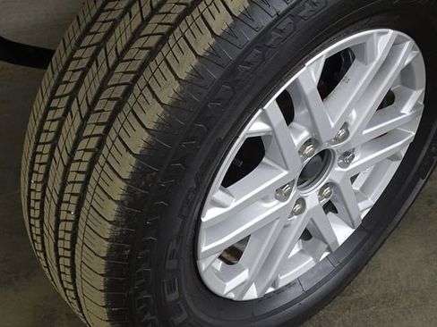 Used 2022 Toyota Tundra SR5 image 31