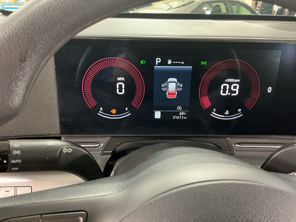 Certified 2026 Hyundai Kona SE AWD/4WD image 10