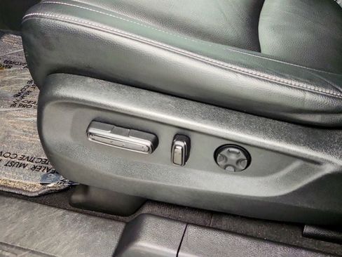 Used 2023 Honda Odyssey Touring image 12
