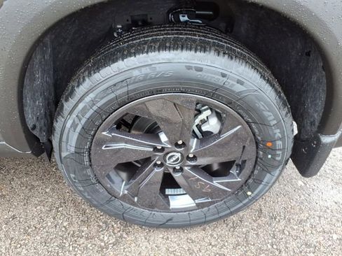 New 2026 Nissan Rogue SV image 4