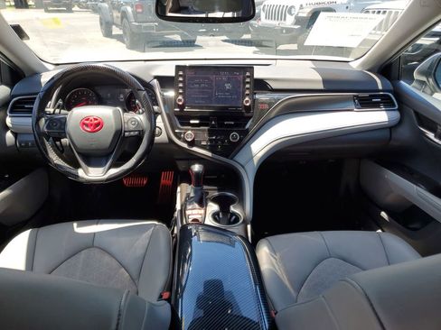 Used 2022 Toyota Camry XSE image 12
