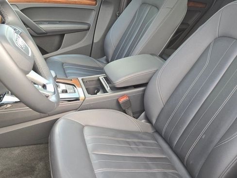 Used 2022 Audi Q5 2.0T Premium Plus image 21