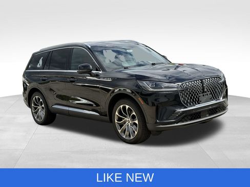 Used 2025 Lincoln Aviator Reserve w/ Illumination Package AWD/4WD image 11
