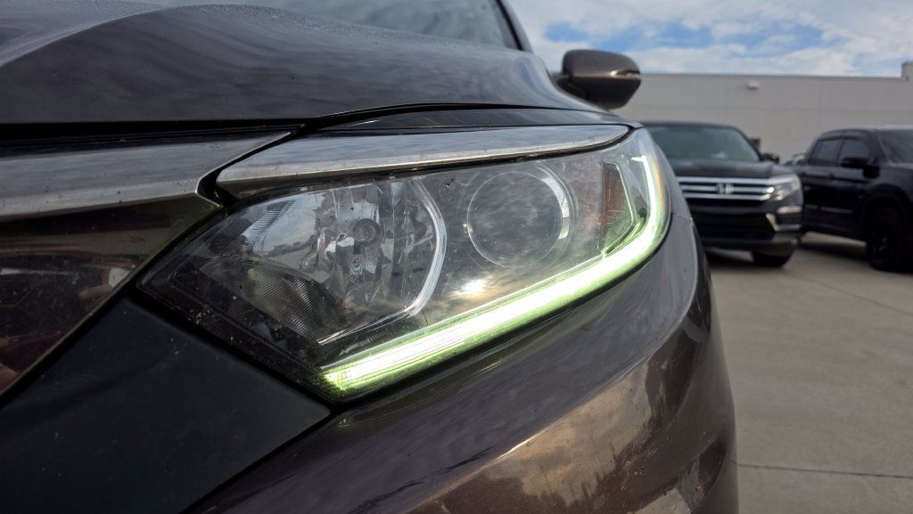 Used 2019 Honda HR-V EX image 9