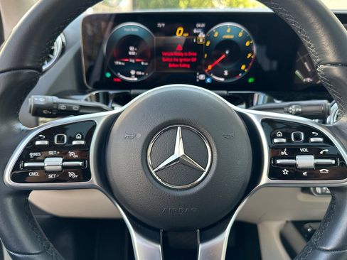 Used 2023 Mercedes-Benz GLA 250 image 23