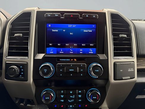 Used 2020 Ford F150 Lariat w/ Equipment Group 501A Mid AWD/4WD image 27
