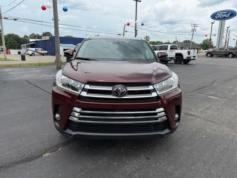 Used 2017 Toyota Highlander Limited AWD/4WD image 24