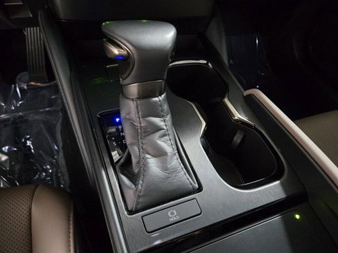 Certified 2025 Lexus ES 350 w/ Premium Package image 38