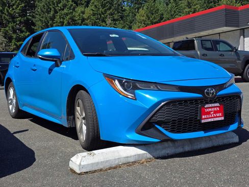 Used 2019 Toyota Corolla SE FWD image 3