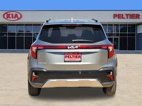 New 2026 Kia Seltos S image 4