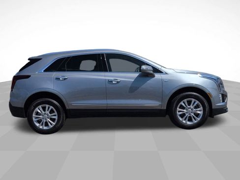 New 2025 Cadillac XT5 Luxury image 4