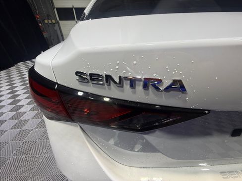 Certified 2023 Nissan Sentra SV FWD image 24