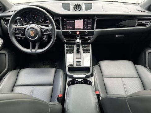 Used 2026 Porsche Macan AWD/4WD image 15