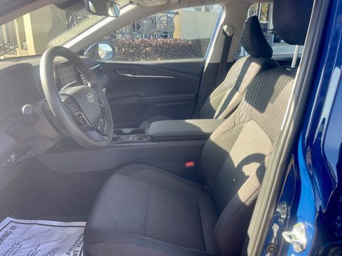 Used 2026 Toyota Camry LE image 10