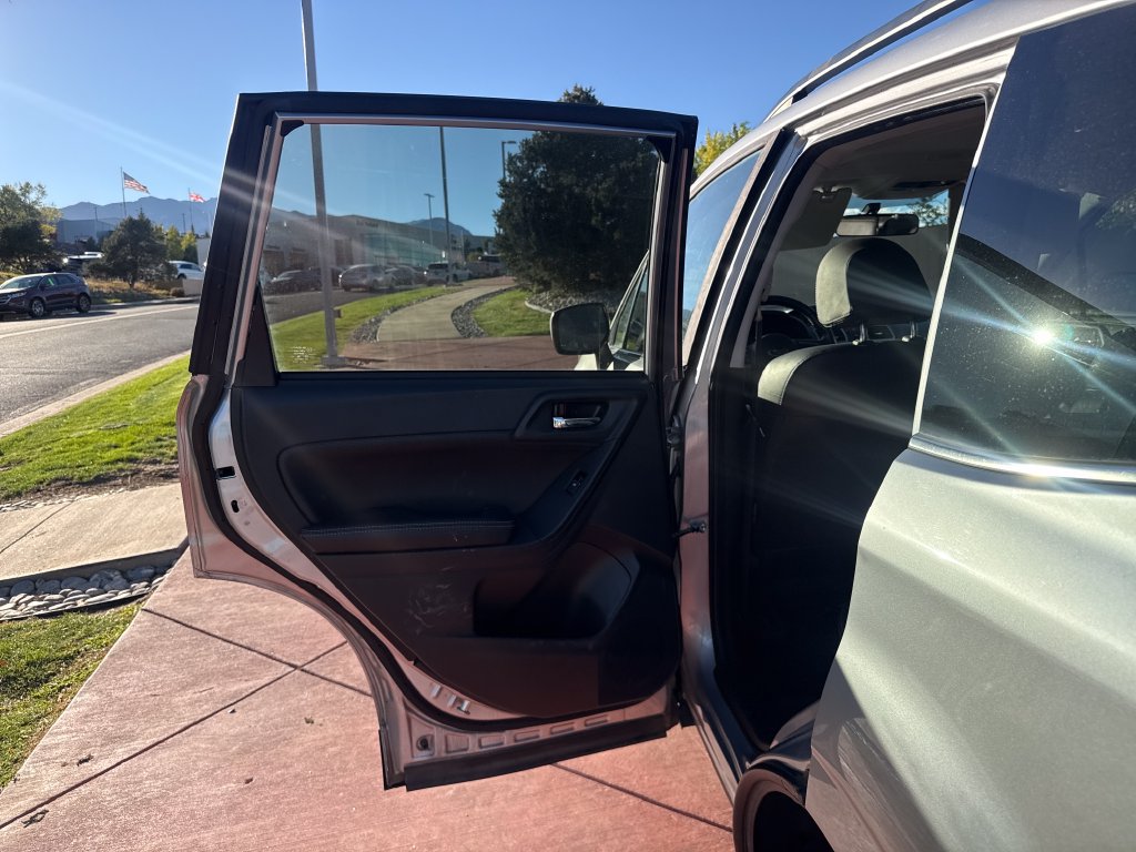 Used 2017 Subaru Forester 2.0XT Premium AWD/4WD image 17